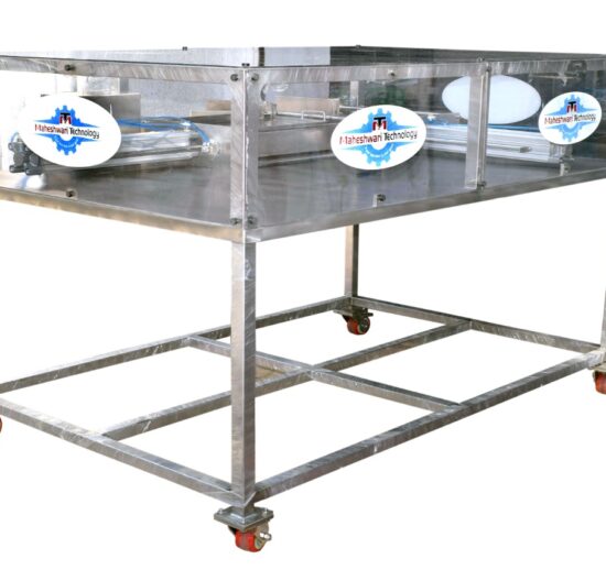 Paneer cutting machine with changeover blade